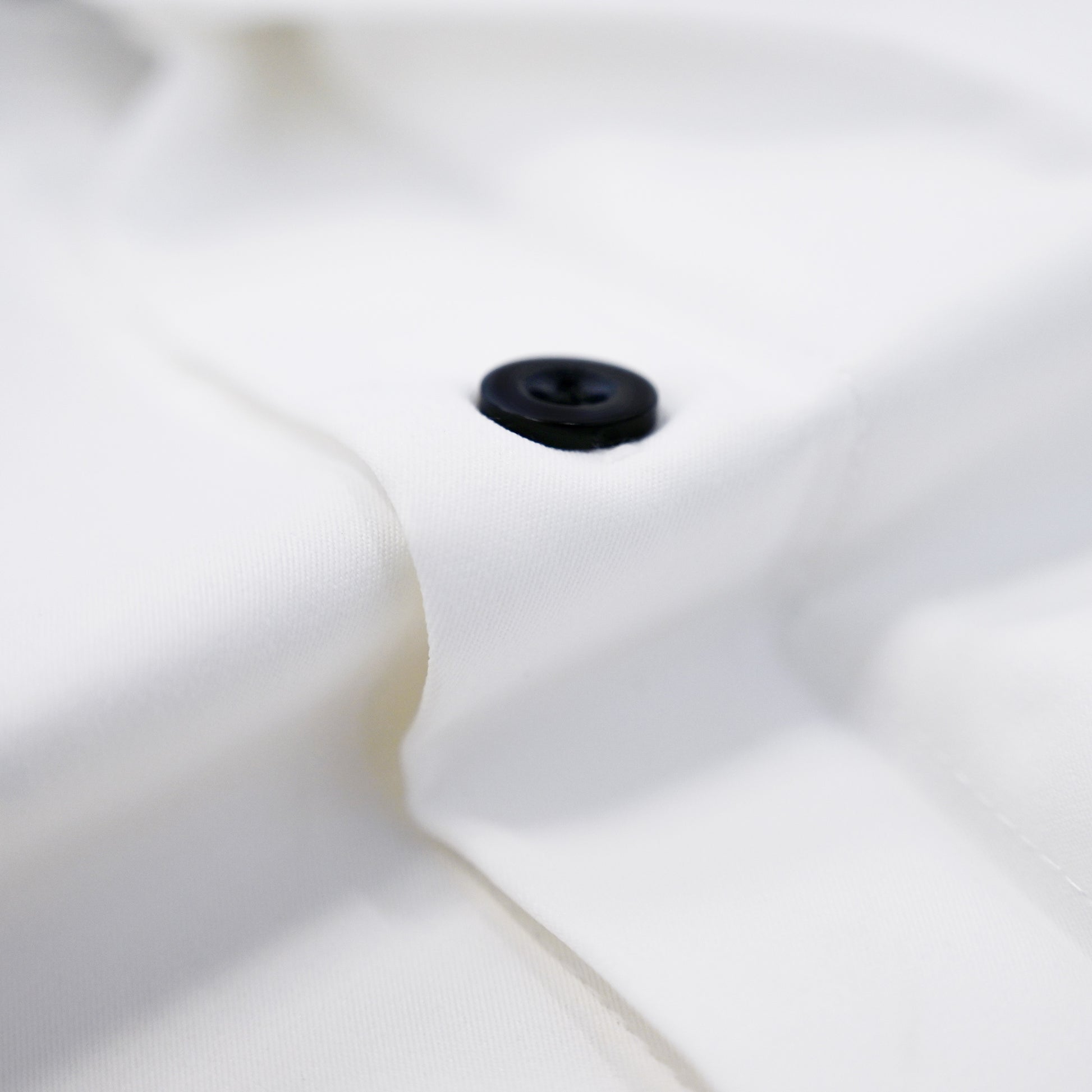 Tsukioka Yoshitoshi - Bond white image