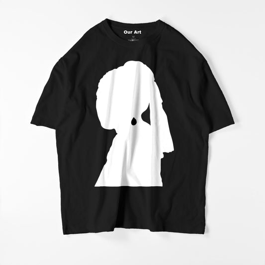 Girl with a Pearl Earring (Black t-shirt)